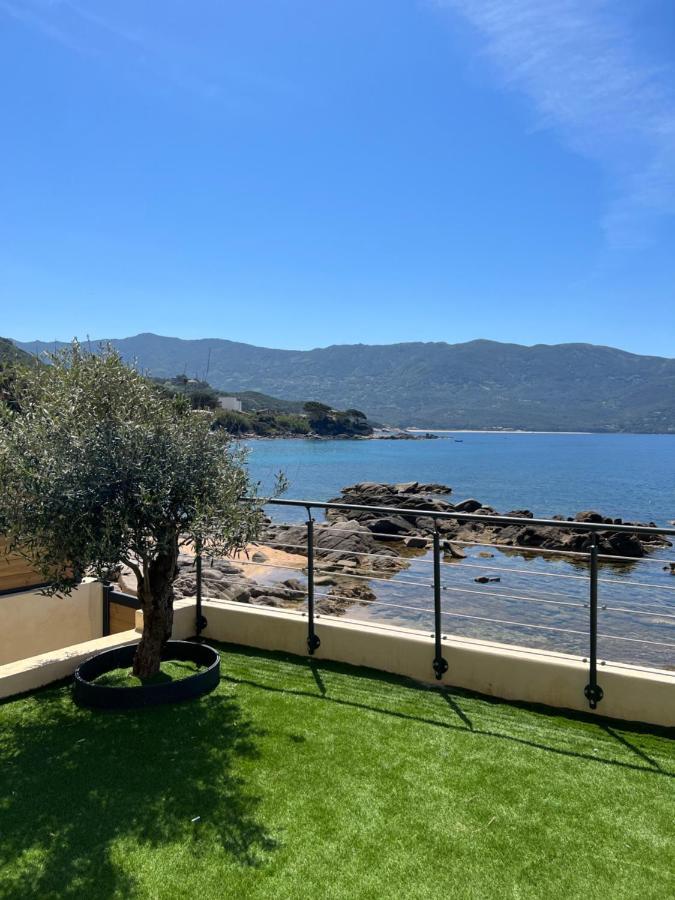 Apartment Pieds Dans L'eau, Tiuccia, 2-4 Pers