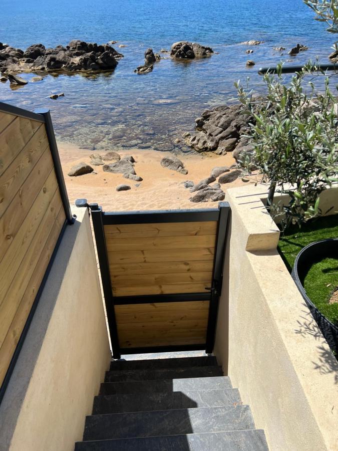 Apartment Pieds Dans L'eau, Tiuccia, 2-4 Pers