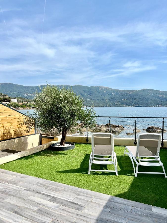 Apartment Pieds Dans L'eau, Tiuccia, 2-4 Pers